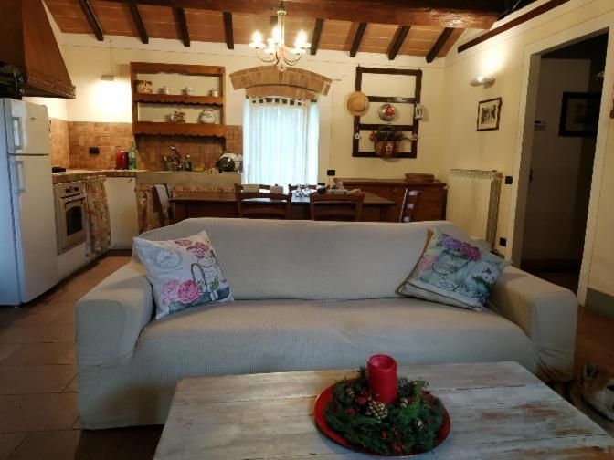 Agriturismo La Provenca เคียนเชียโนแตร์เม ภายนอก รูปภาพ